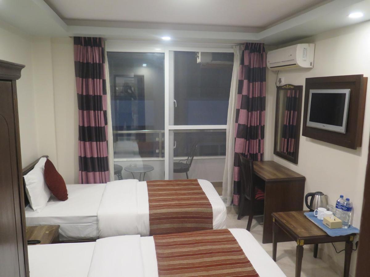 Hotel Pipal Tree Kathmandu Exteriör bild